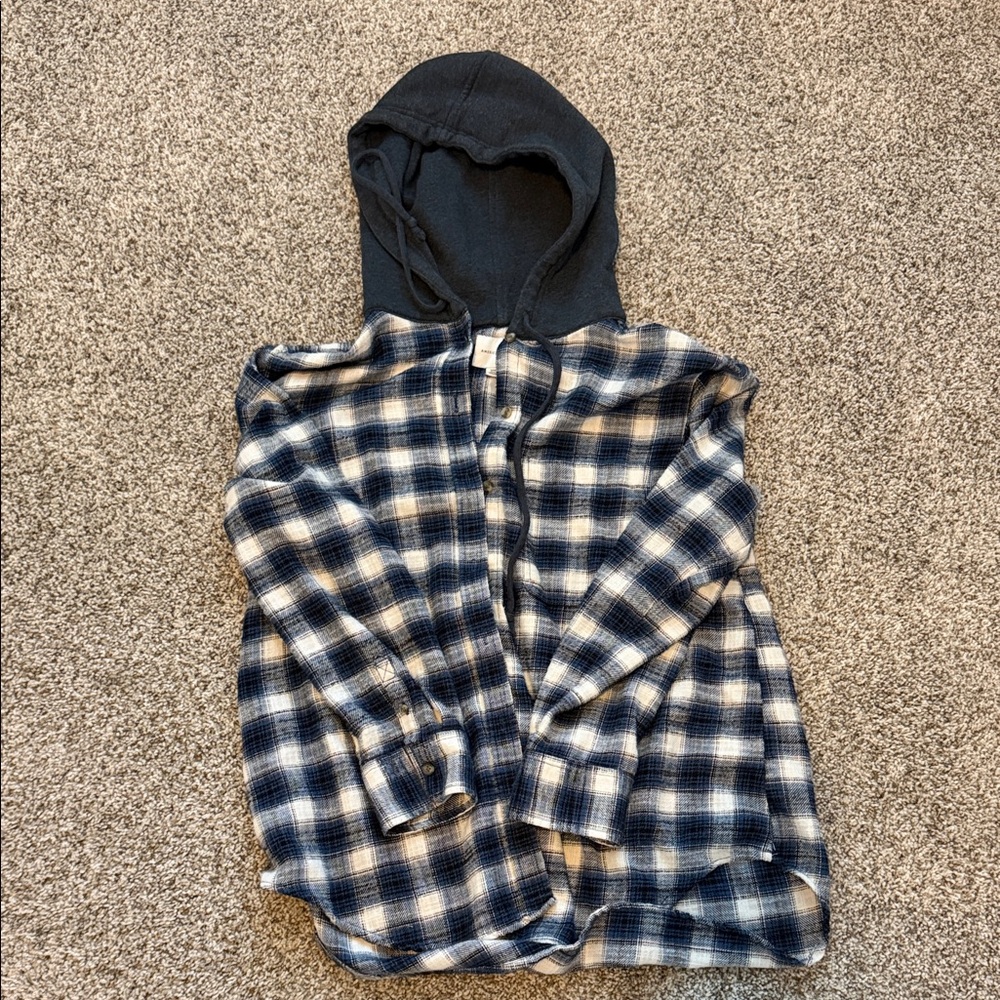 American Eagle Outfitters Blue and Gray Hooded Flannel